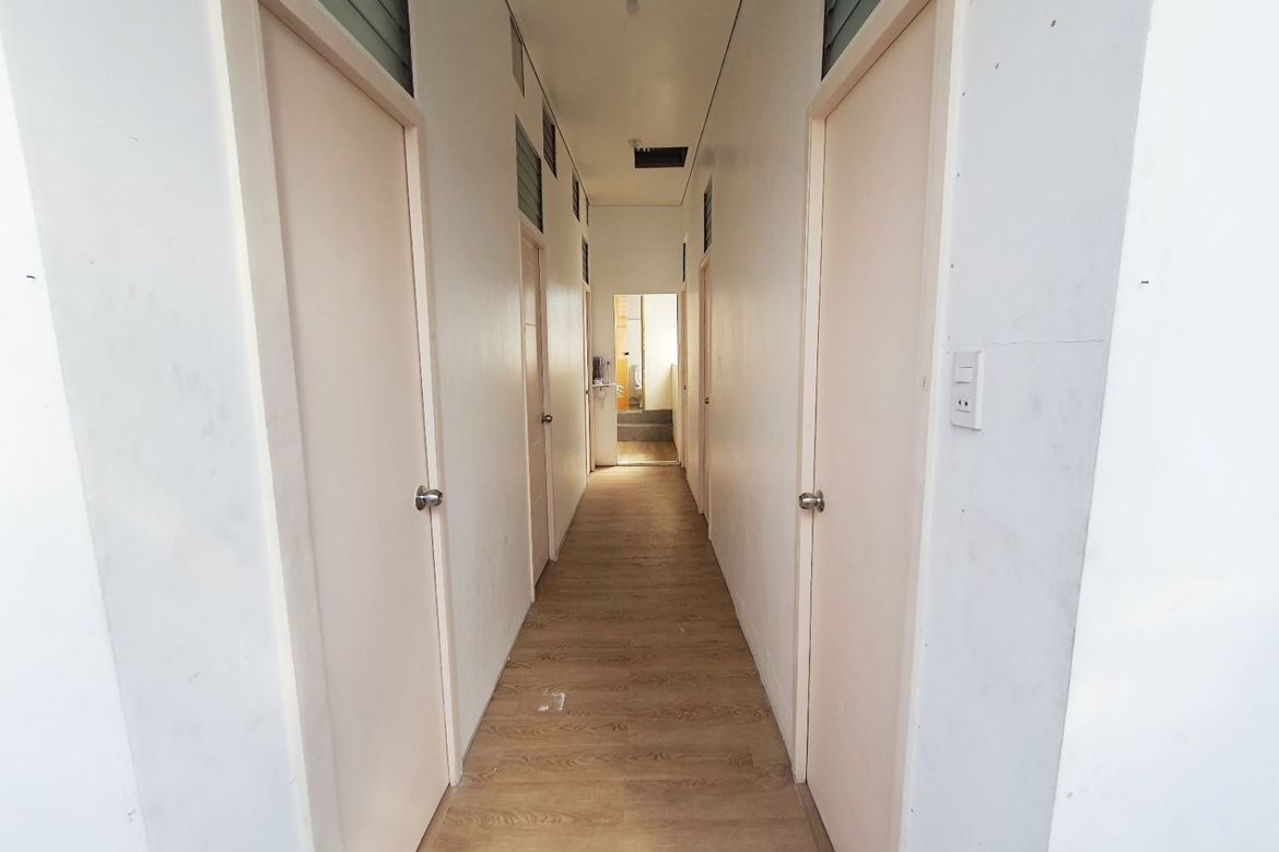 1 Bedroom Apartment for Rent in Barangay 40, Pasay, Metro Manila near LRT-1 Gil Puyat