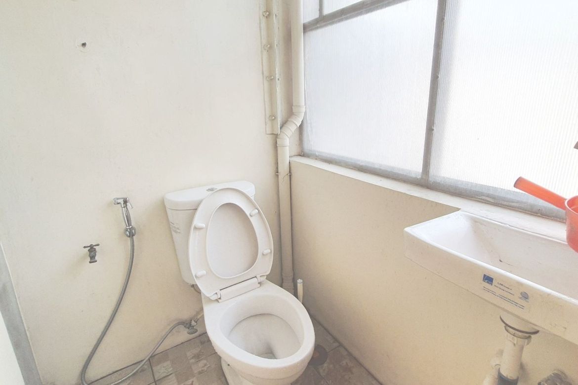 1 Bedroom Apartment for Rent in Barangay 40, Pasay, Metro Manila near LRT-1 Gil Puyat photo 6