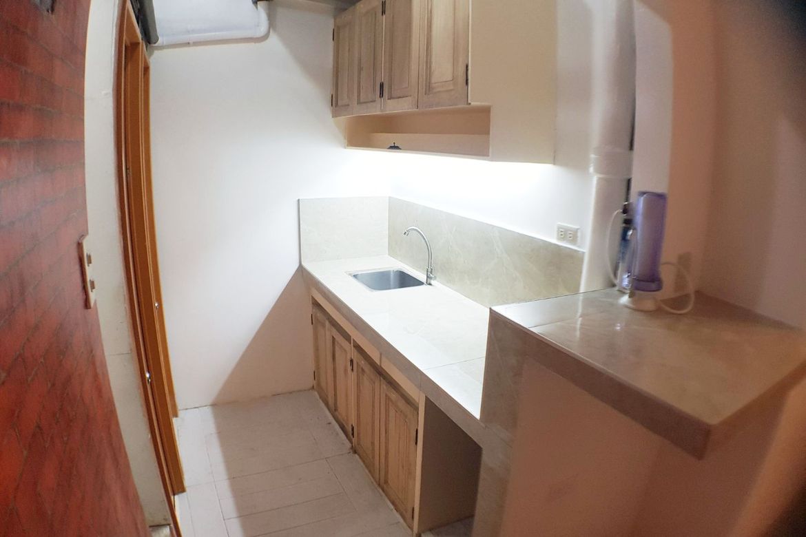 1 Bedroom Apartment for Rent in Barangay 40, Pasay, Metro Manila near LRT-1 Gil Puyat photo 5