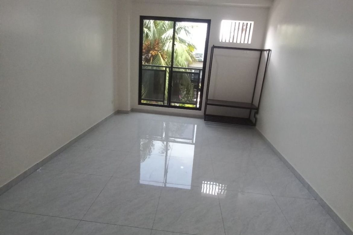 1 Bedroom Apartment for Rent in Barangka Drive, Mandaluyong, Metro Manila near MRT-3 Boni