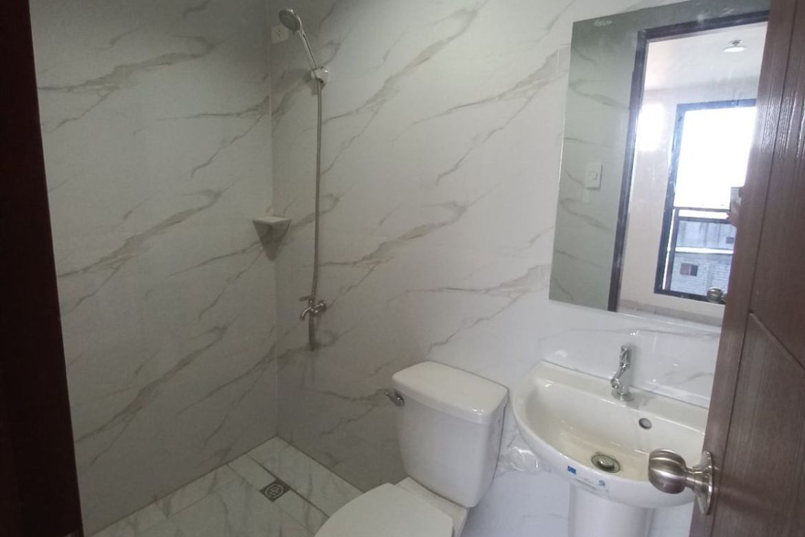 1 Bedroom Apartment for Rent in Barangka Drive, Mandaluyong, Metro Manila near MRT-3 Boni photo 5