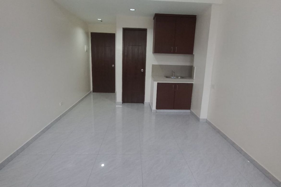 1 Bedroom Apartment for Rent in Barangka Drive, Mandaluyong, Metro Manila near MRT-3 Boni photo 6