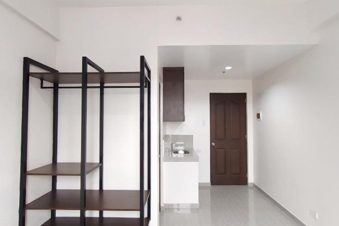 1 Bedroom Apartment for Rent in Highway Hills, Mandaluyong, Metro Manila near MRT-3 Shaw Boulevard