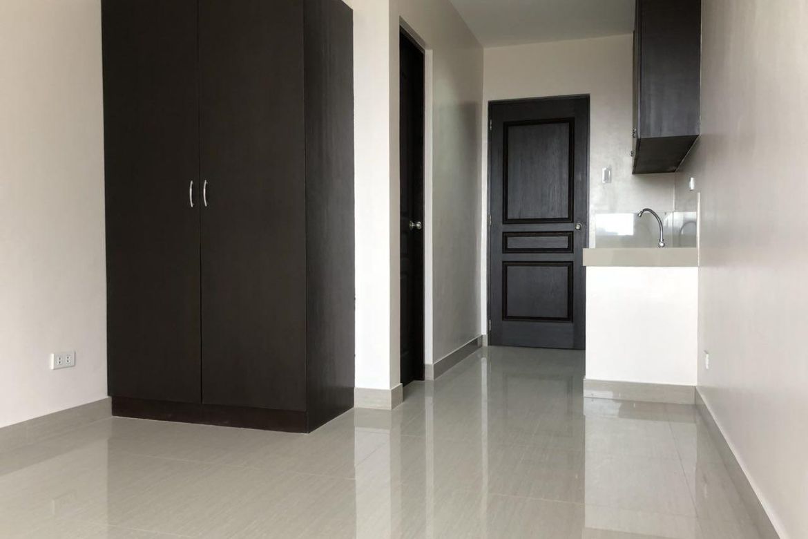 1 Bedroom Apartment for Rent in Highway Hills, Mandaluyong, Metro Manila near MRT-3 Shaw Boulevard photo 2