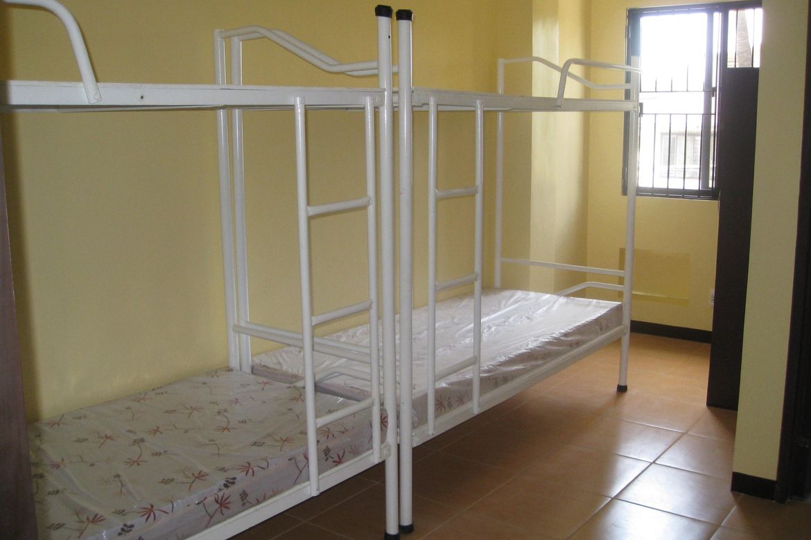 1 Bedroom Apartment for Rent in Pio Del Pilar, Makati, Metro Manila