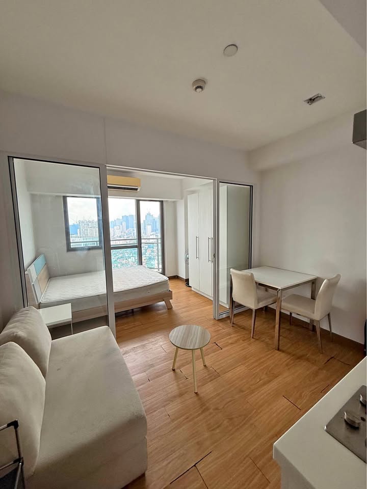 1-Bedroom Condo for Rent at Acqua Private Residences, Mandaluyong