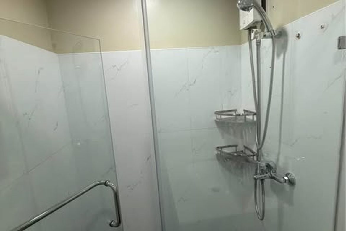 1 Bedroom Condo for Rent in Ermita, Manila, Metro Manila near LRT-1 Pedro Gil photo 8