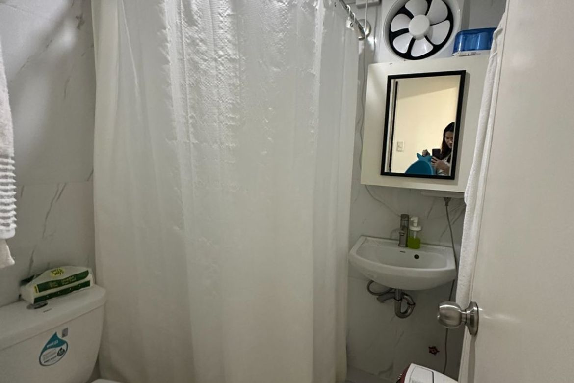 1 Bedroom Condo for Rent in Lions Park Residences, Barangay 76, Pasay, Metro Manila near LRT-1 EDSA photo 3