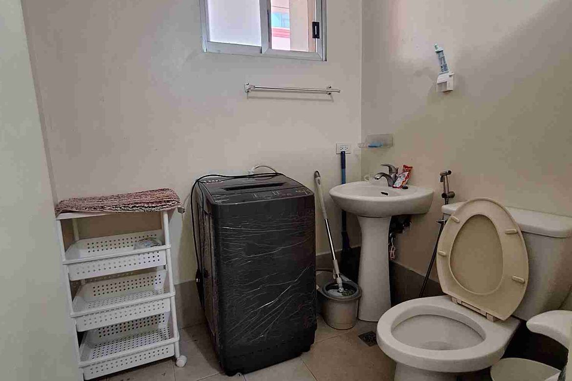 1 Bedroom Condo for Rent in Malate, Manila, Metro Manila near LRT-1 Pedro Gil photo 8