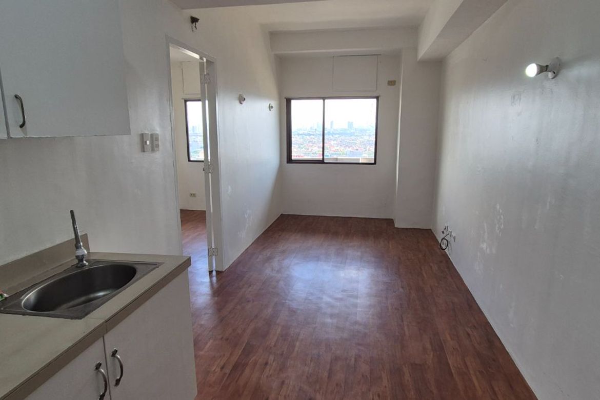 1 Bedroom Condo for Rent in Malate, Manila, Metro Manila near LRT-1 Vito Cruz photo 3