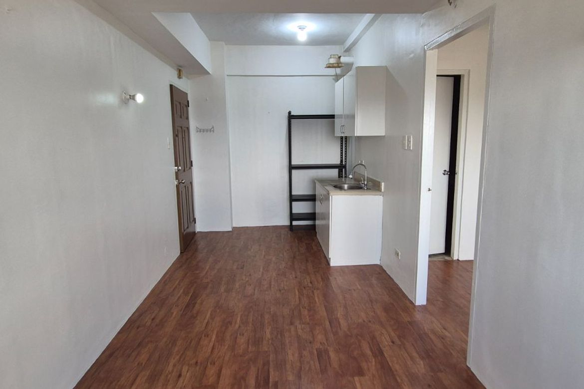 1 Bedroom Condo for Rent in Malate, Manila, Metro Manila near LRT-1 Vito Cruz photo 8