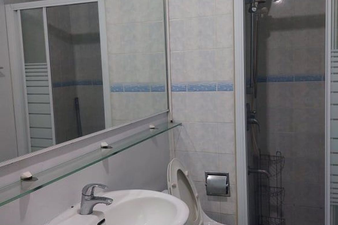1 Bedroom Condo for Rent in One Gateway Place, Barangka Ilaya, Mandaluyong, Metro Manila near MRT-3 Boni photo 7