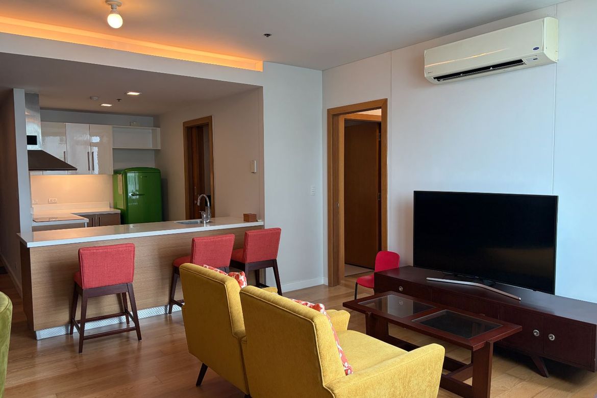 1 Bedroom Condo for Rent in Park Terraces, San Lorenzo, Makati, Metro Manila near MRT-3 Ayala photo 3