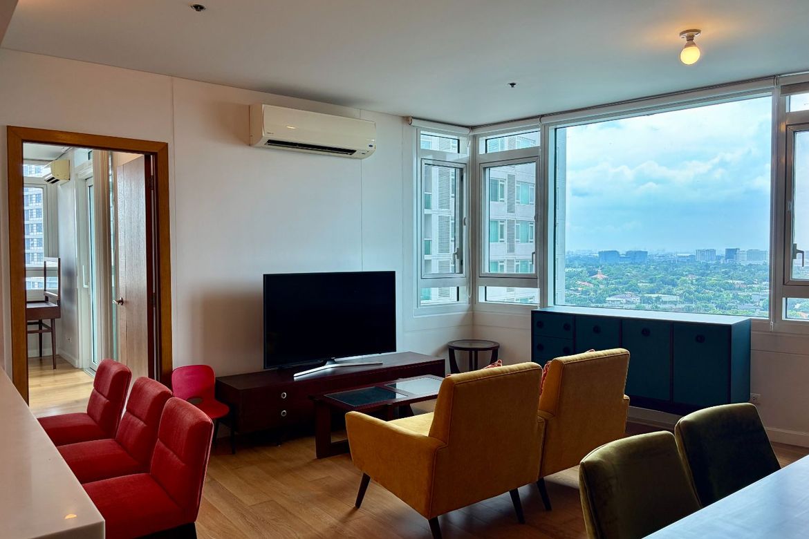 1 Bedroom Condo for Rent in Park Terraces, San Lorenzo, Makati, Metro Manila near MRT-3 Ayala photo 6