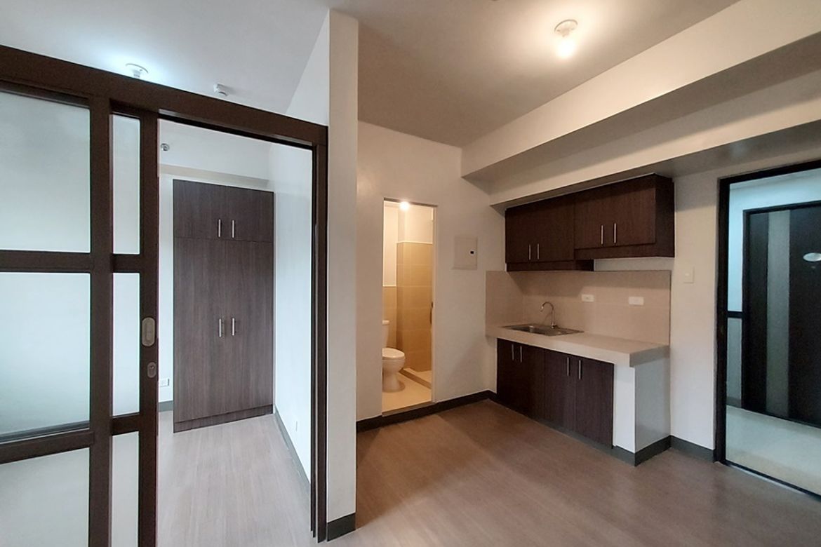 1 Bedroom Condo for Rent in Pioneer Heights 1, Highway Hills, Mandaluyong, Metro Manila near MRT-3 Boni photo 3