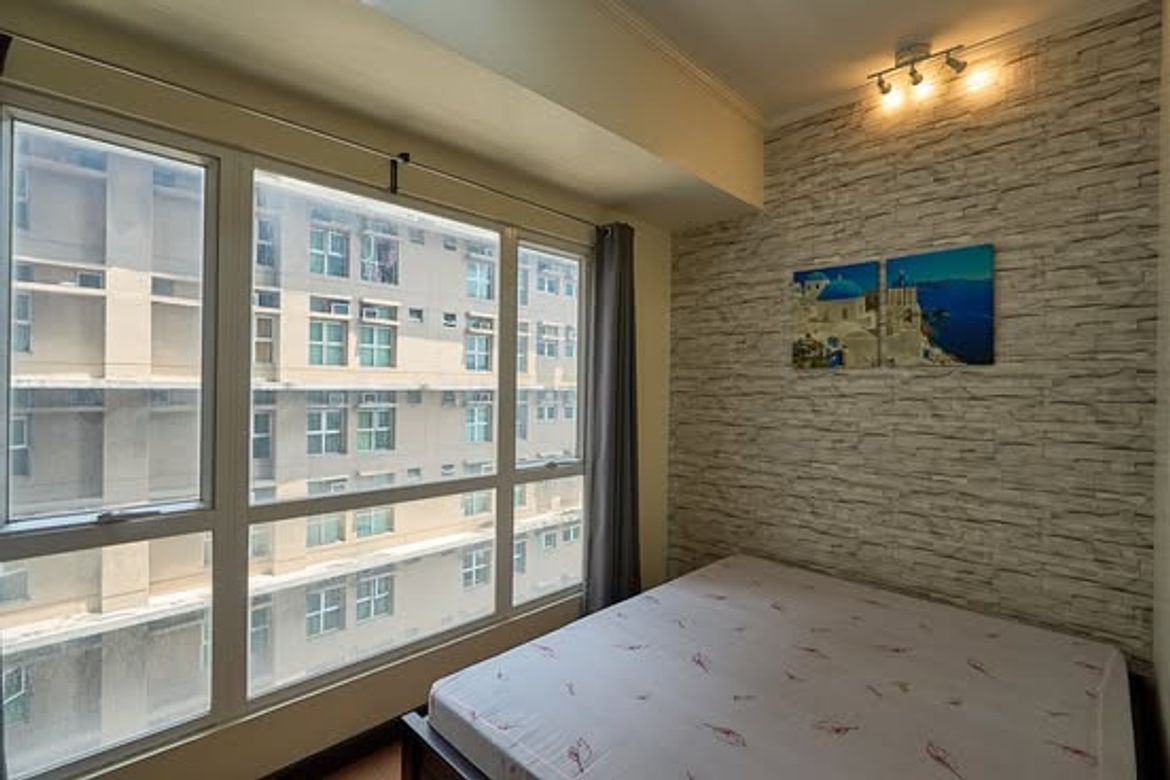 1 Bedroom Condo for Rent in Pioneer Woodlands, Barangka Ilaya, Mandaluyong, Metro Manila near MRT-3 Boni