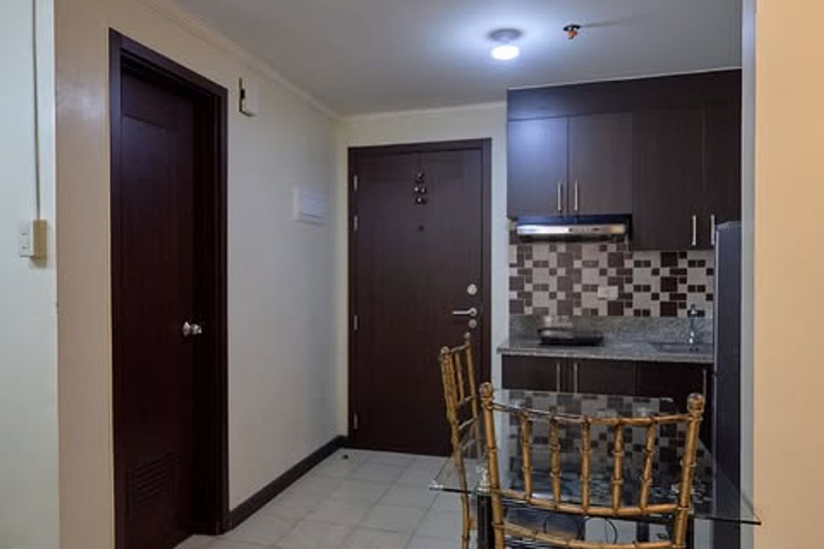 1 Bedroom Condo for Rent in Pioneer Woodlands, Barangka Ilaya, Mandaluyong, Metro Manila near MRT-3 Boni photo 8