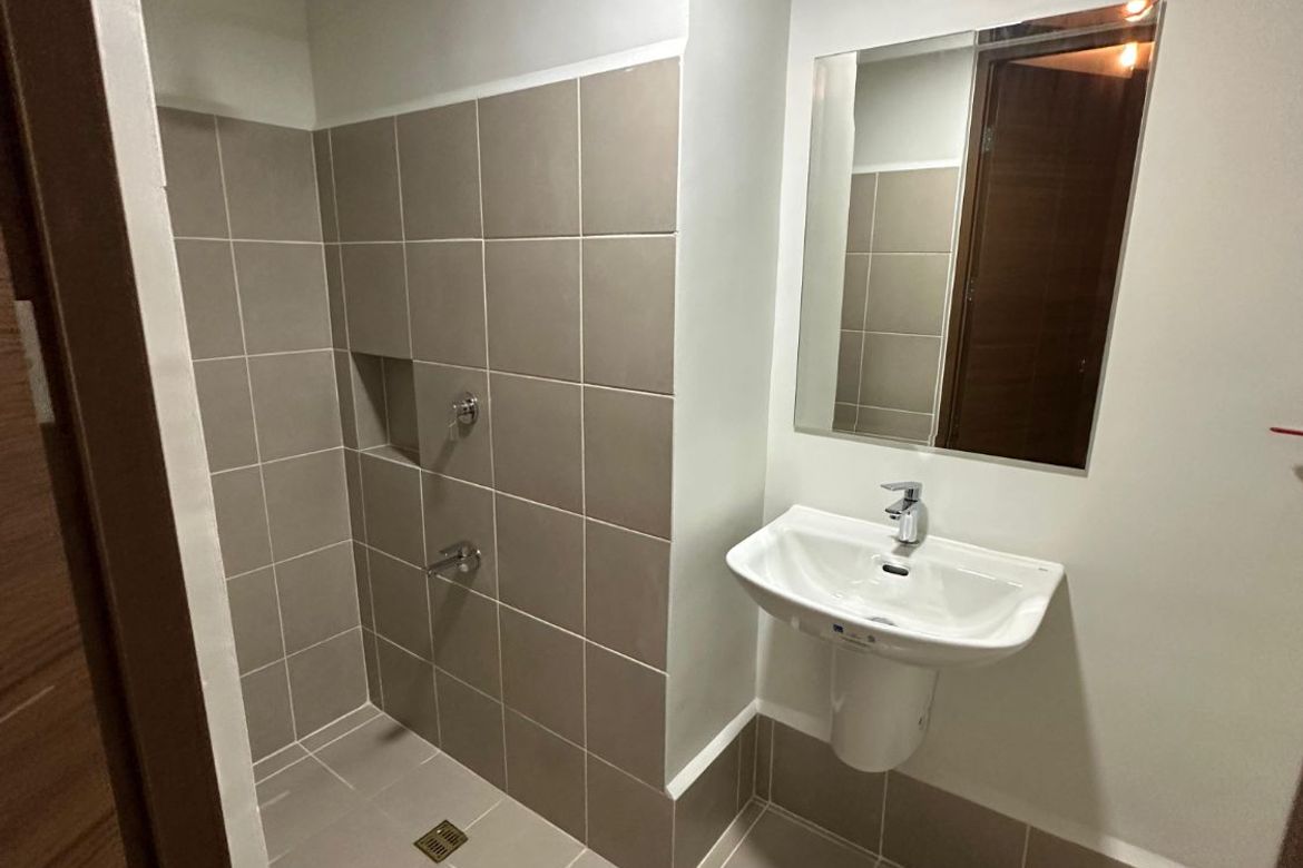 1 Bedroom Condo for Rent in Quantum Residences, Barangay 49, Pasay, Metro Manila near LRT-1 Gil Puyat photo 4