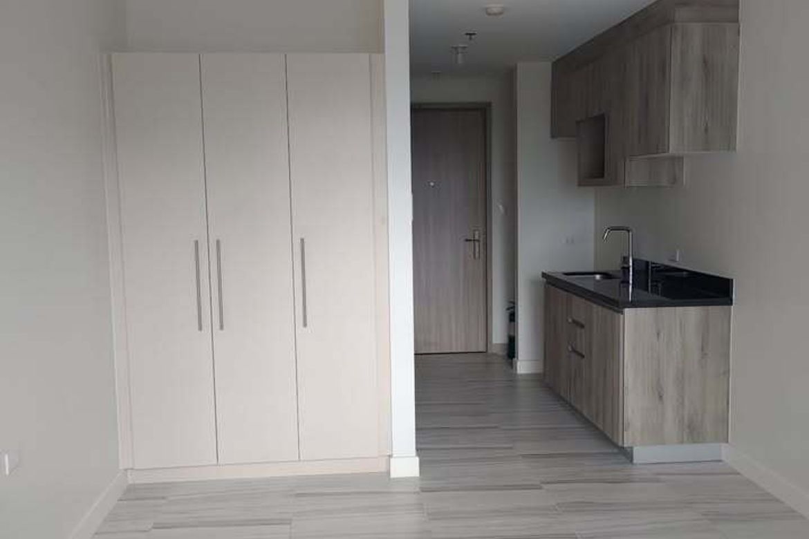 1 Bedroom Condo for Rent in San Nicolas, Pasig, Metro Manila photo 3