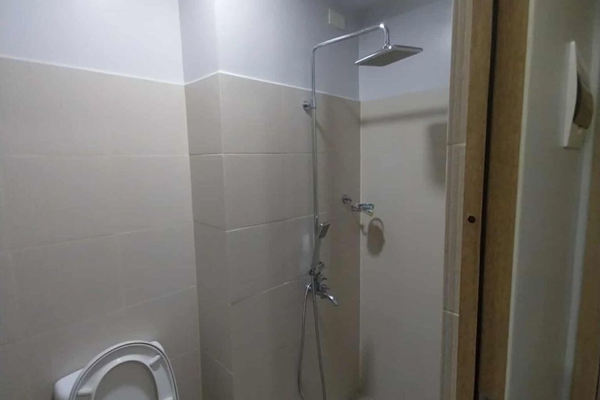 1 Bedroom Condo for Rent in Santo Cristo, Quezon City, Metro Manila near LRT-1 Roosevelt photo 4