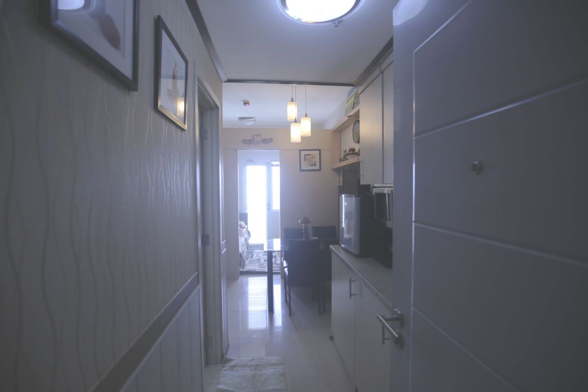 1 Bedroom Condo for Rent in Santo Cristo, Quezon City, Metro Manila near LRT-1 Roosevelt photo 2