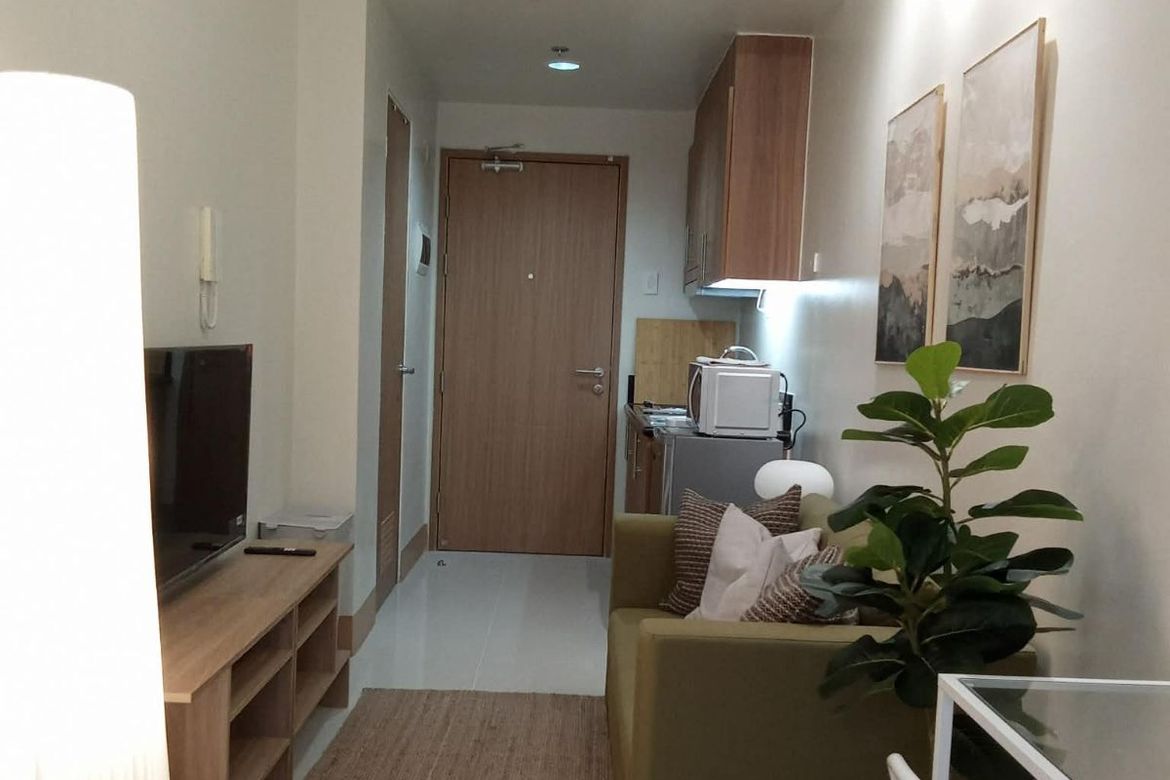 1 Bedroom Condo for Rent in Shore 3 Residences, Barangay 76, Pasay, Metro Manila near LRT-1 EDSA