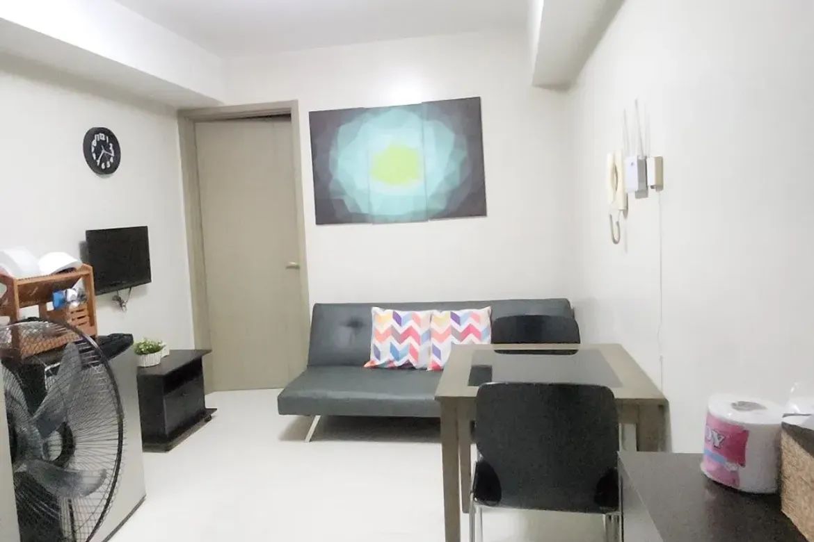 1 Bedroom Condo for Rent in SoleMare Parksuites, Baclaran, Parañaque, Metro Manila near LRT-1 EDSA