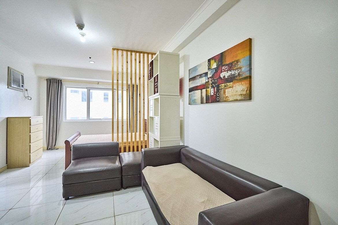 1 Bedroom Condo for Rent in South of Market, BGC, Taguig, Metro Manila