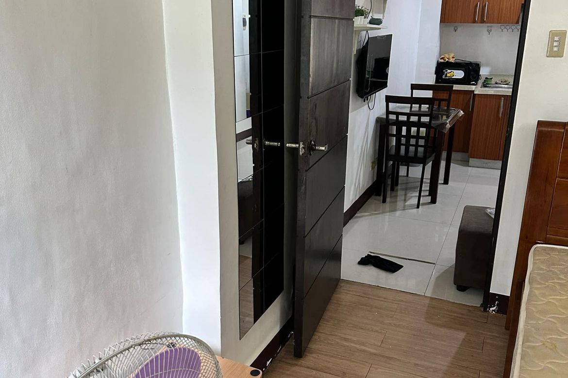 1 Bedroom Condo for Rent in Tambo, Parañaque, Metro Manila photo 4