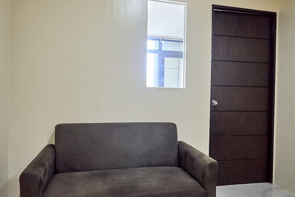 1 Bedroom Condo for Rent in Tambo, Parañaque, Metro Manila photo 2