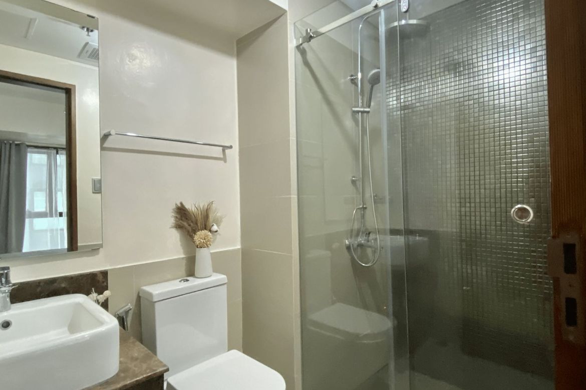 1 Bedroom Condo for Rent in The Sapphire Bloc, San Antonio, Pasig, Metro Manila near MRT-3 Ortigas photo 4