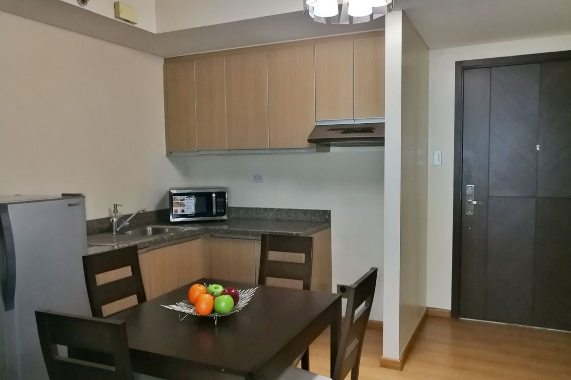 1 Bedroom Condo for Rent in The St. Francis Shangri-La Place, Wack-Wack Greenhills, Mandaluyong, Metro Manila near MRT-3 Shaw Boulevard photo 3
