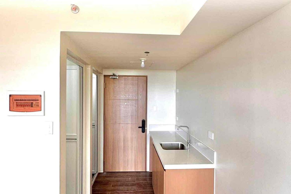 1 Bedroom Condo for Sale in Abeto Mirasol Taft South, Iloilo City, Iloilo – photo 4