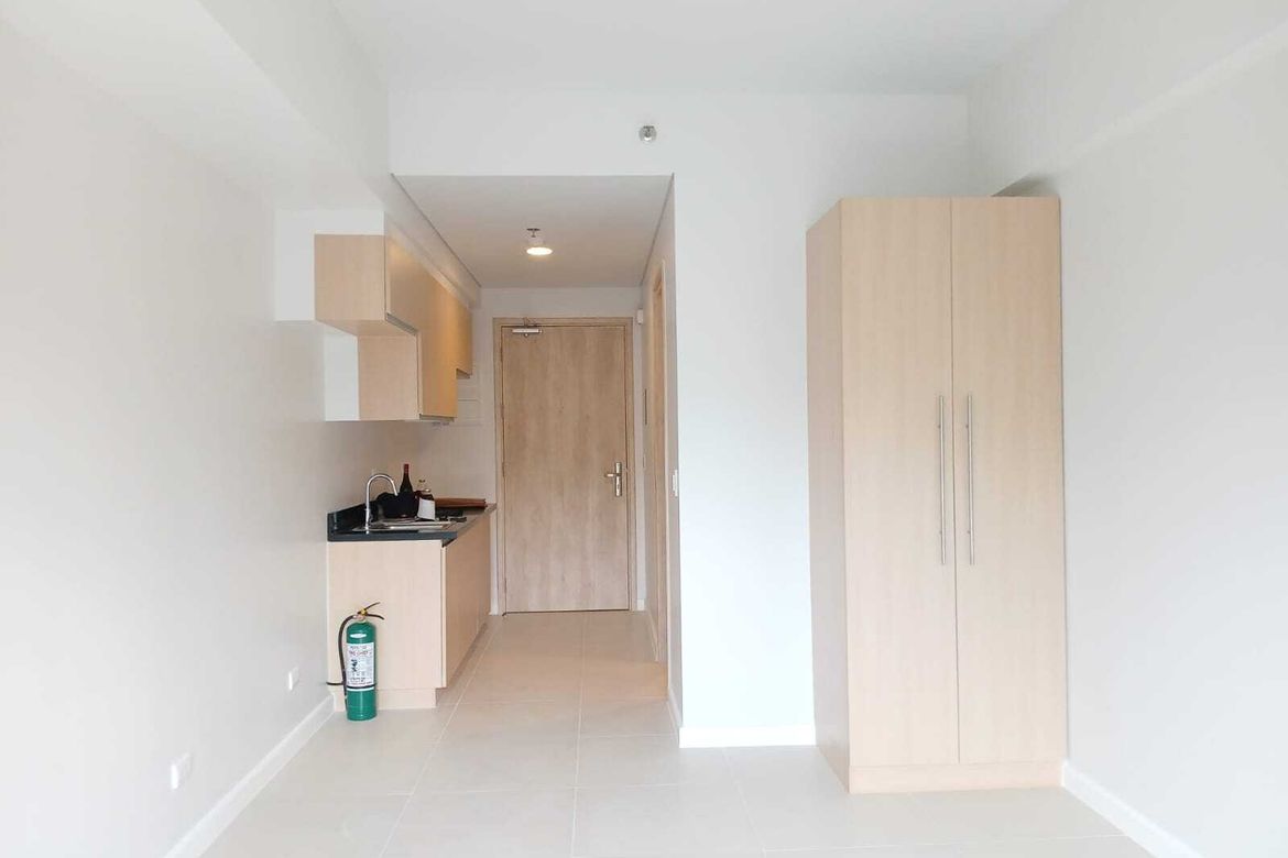 1 Bedroom Condo for Sale in Almanza Dos, Las Piñas, Metro Manila
