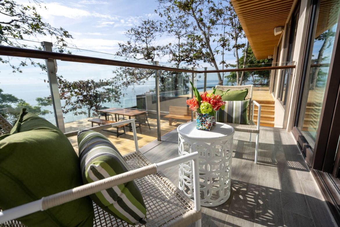 1 Bedroom Condo for Sale in Aruga Resort and Residences, Punta Engaño, Lapu-Lapu, Cebu