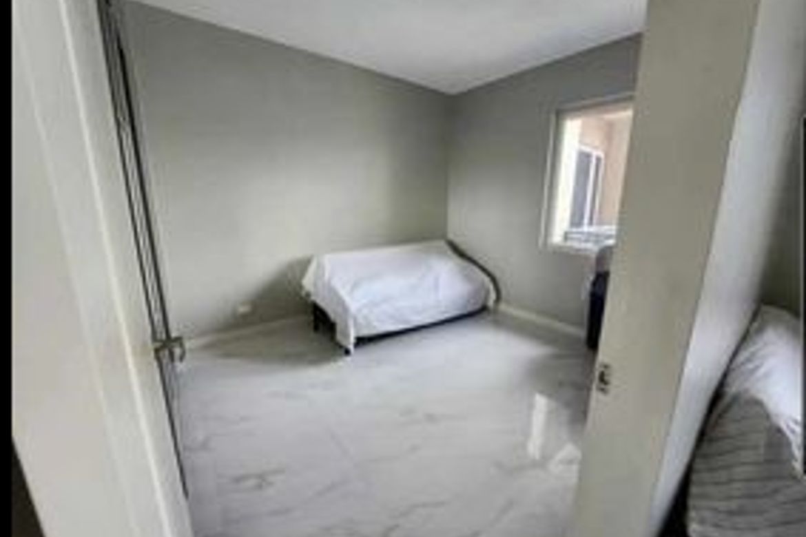 1 Bedroom Condo for Sale in Baclaran, Parañaque, Metro Manila near LRT-1 EDSA – photo 5