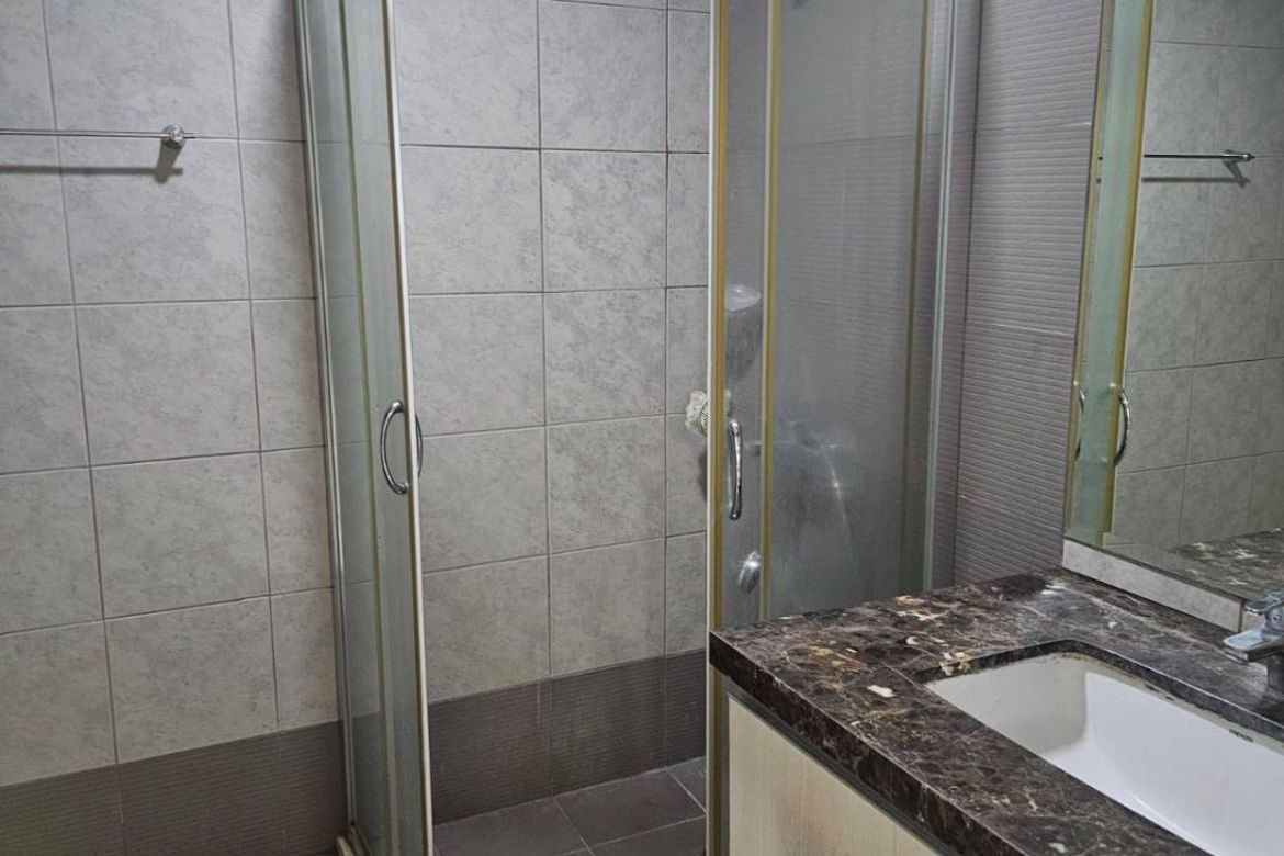 1 Bedroom Condo for Sale in Baclaran, Parañaque, Metro Manila near LRT-1 EDSA – photo 5