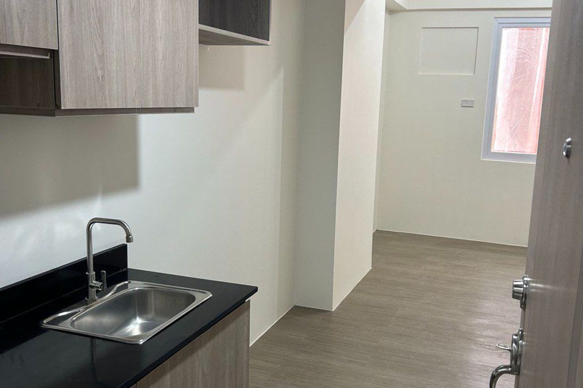 1 Bedroom Condo for Sale in Bradbury Heights, Santa Cruz, Manila, Metro Manila near LRT-1 Bambang – photo 3