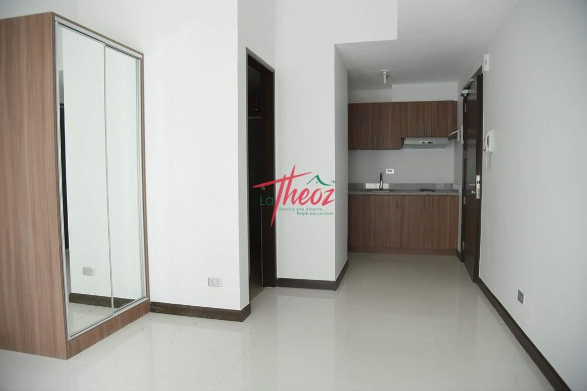 1 Bedroom Condo for Sale in Chimes Greenhills, Greenhills, San Juan, Metro Manila near MRT-3 Santolan