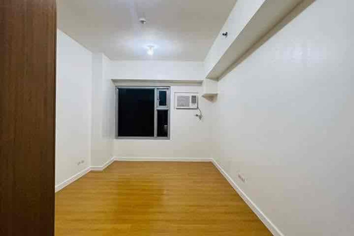1 Bedroom Condo for Sale in Ermita, Manila, Metro Manila near LRT-1 Pedro Gil – photo 3