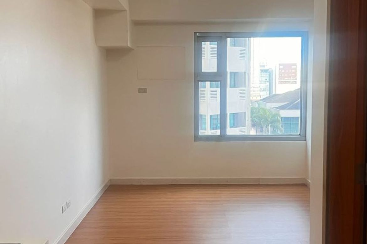 1 Bedroom Condo for Sale in Ermita, Manila, Metro Manila near LRT-1 Pedro Gil – photo 4