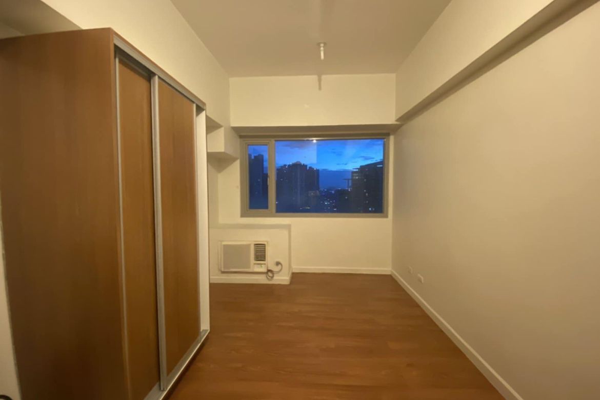 1 Bedroom Condo for Sale in Eton Tower Makati, San Lorenzo, Makati City – photo 8