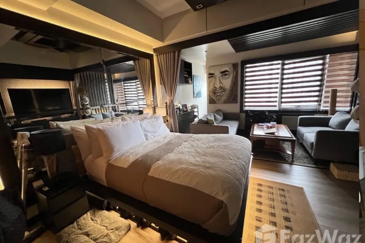 1 Bedroom Condo for Sale in Fairways Tower, BGC, Taguig