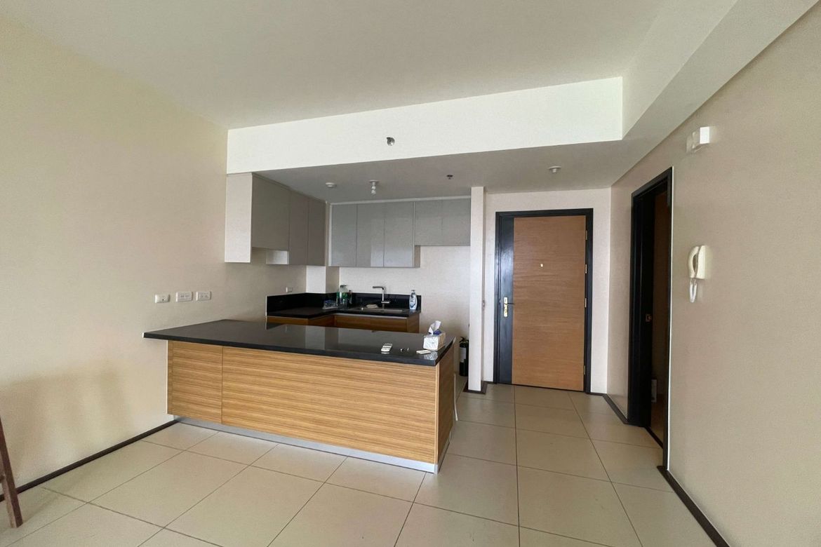 1 Bedroom Condo for Sale in Greenhills, San Juan, Metro Manila near MRT-3 Santolan – photo 3
