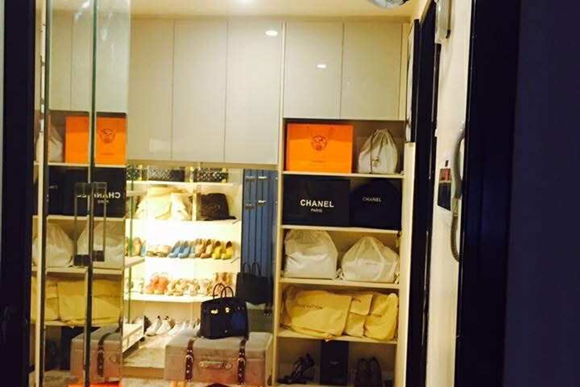 1 Bedroom Condo for Sale in Greenhills, San Juan, Metro Manila near MRT-3 Santolan