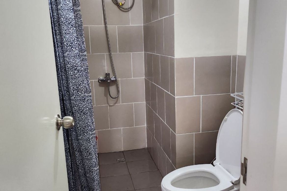 1 Bedroom Condo for Sale in Holland Park, Biñan, Laguna – photo 6