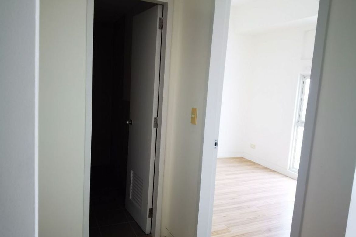 1 Bedroom Condo for Sale in Holland Park, Biñan, Laguna – photo 6