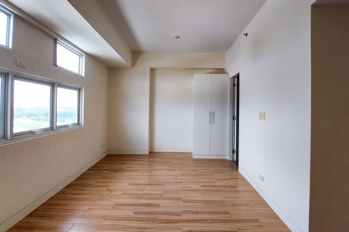 1 Bedroom Condo for Sale in Holland Park, Biñan, Laguna – photo 4