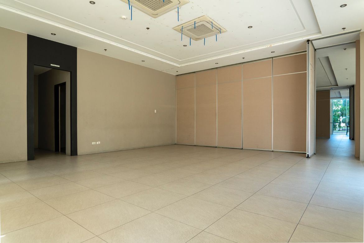 1 Bedroom Condo for Sale in Laureano di Trevi Tower, Pio Del Pilar, Makati City near MRT-3 Magallanes – photo 9