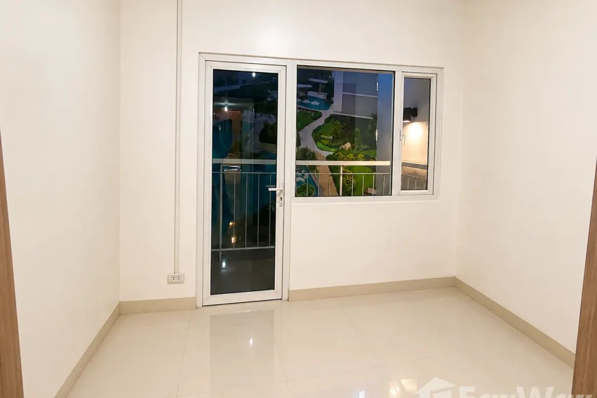 1 Bedroom Condo for Sale in Light 2 Residences, Barangka Ilaya, Mandaluyong, Metro Manila near MRT-3 Boni – photo 2